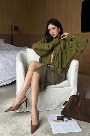 ROVENTE High-Slit Maxi Skirt with Draped Silhouette