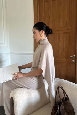 ROVENTE Knit Maxi Dress Two Piece Set with Drape Shawl