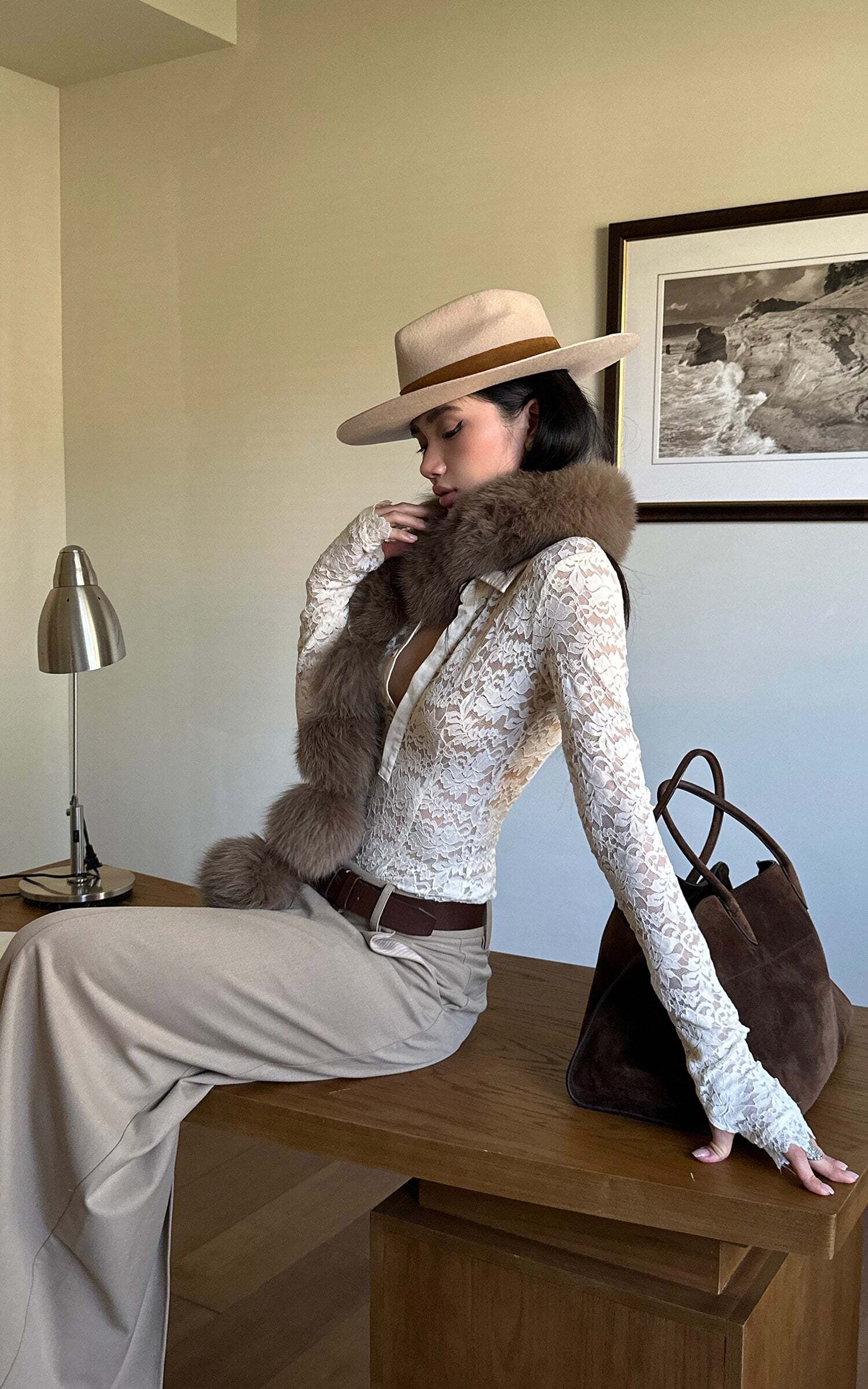 ROVENTE Lace Sheer Shirt with Collar and Long Sleeves ROVENTE Lace Sheer Shirt with Collar and Long Sleeves