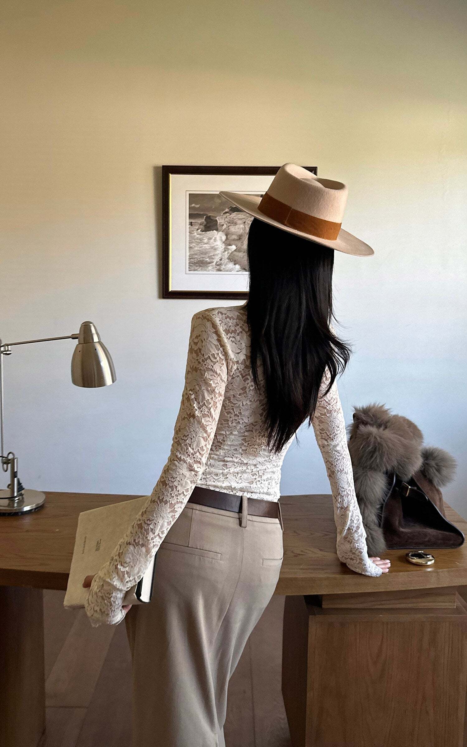 ROVENTE Lace Sheer Shirt with Collar and Long Sleeves ROVENTE Lace Sheer Shirt with Collar and Long Sleeves