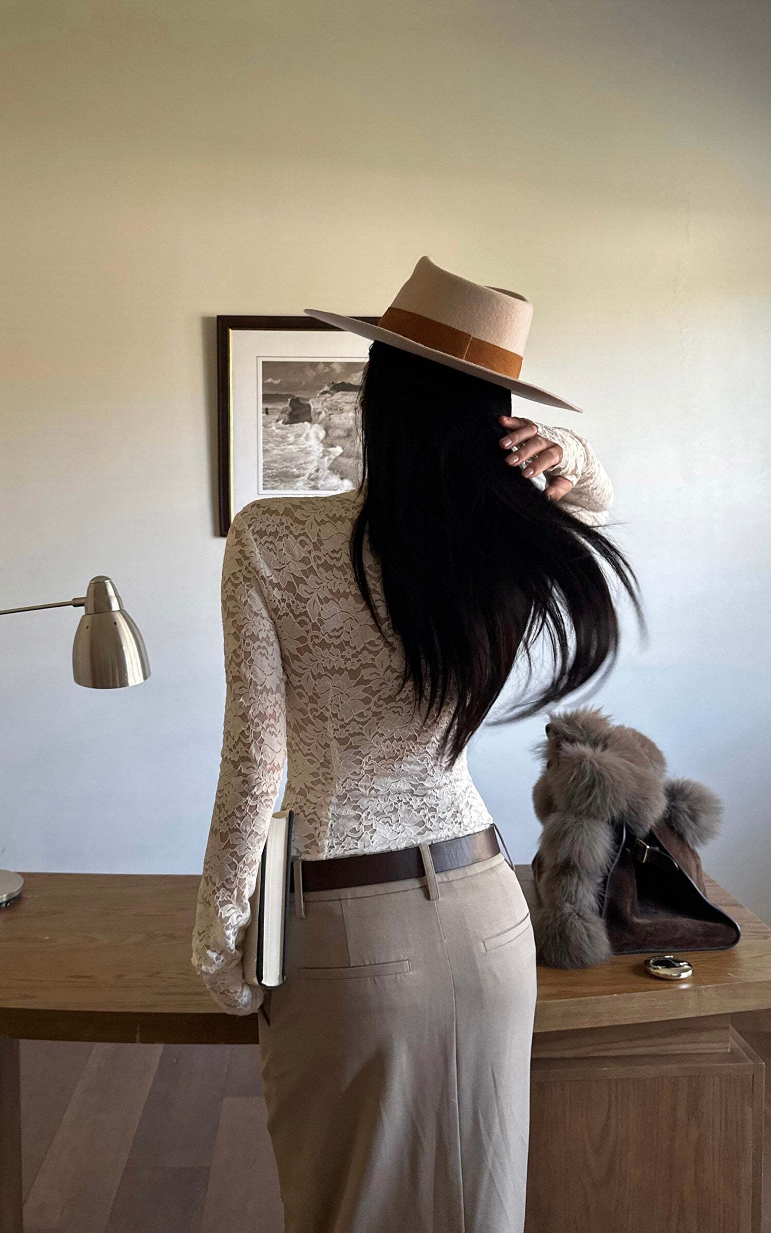 ROVENTE Lace Sheer Shirt with Collar and Long Sleeves ROVENTE Lace Sheer Shirt with Collar and Long Sleeves