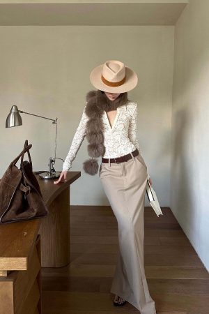 ROVENTE Lace Sheer Shirt with Collar and Long Sleeves