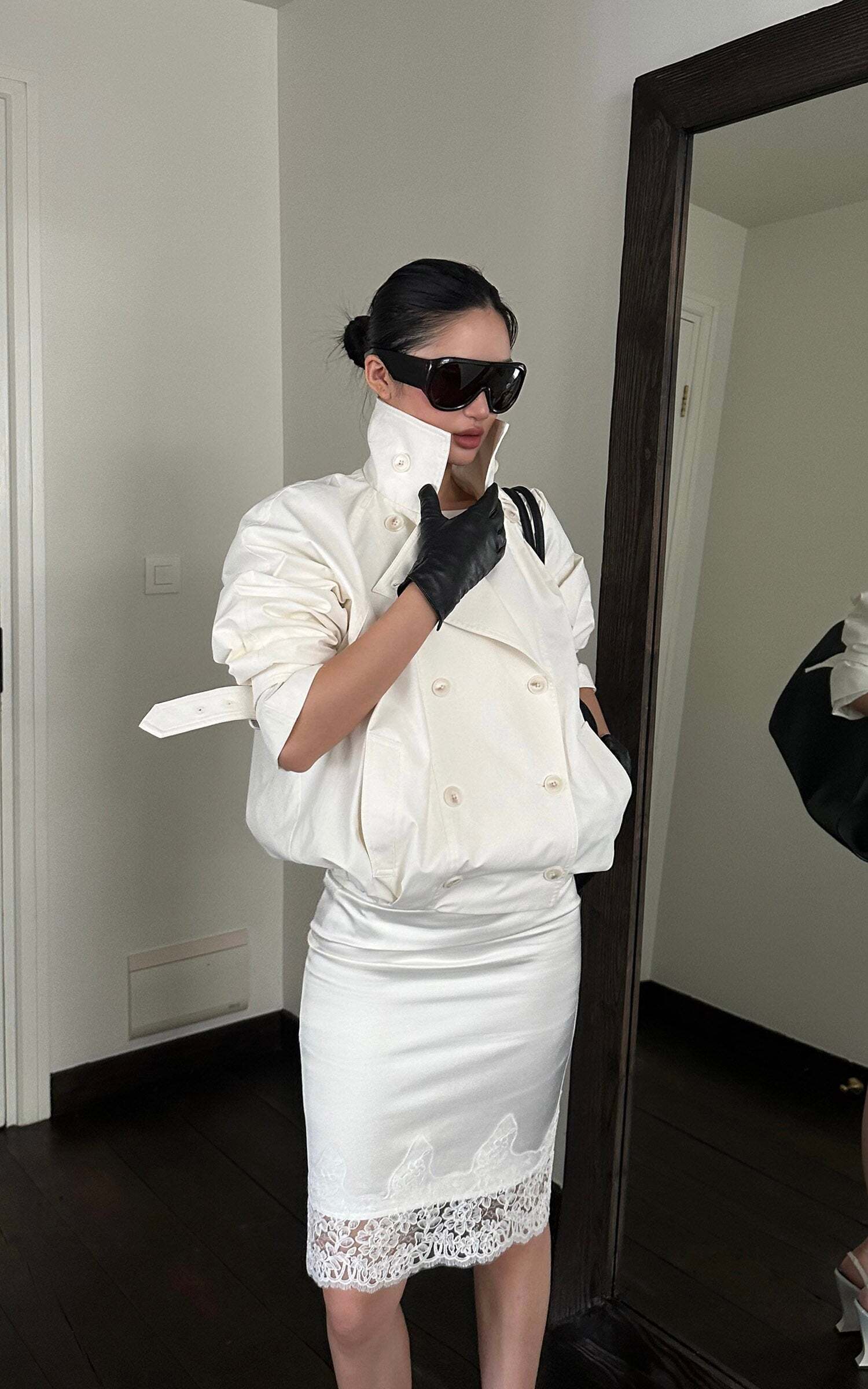 ROVENTE Lace Trim Satin Skirt Slim Midi ROVENTE Lace Trim Satin Skirt Slim Midi