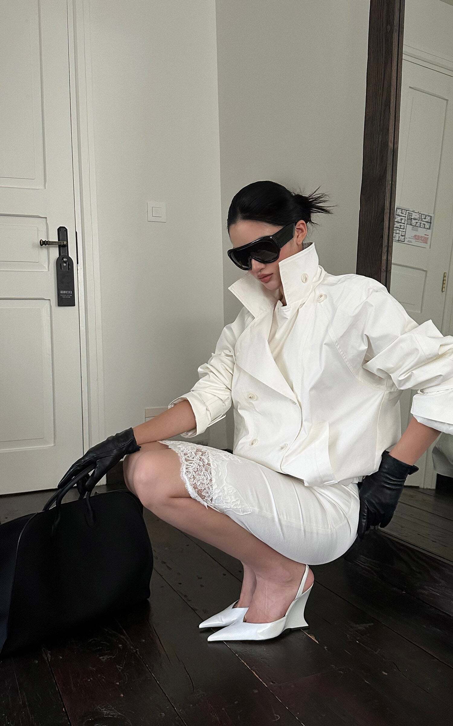 ROVENTE Lace Trim Satin Skirt Slim Midi ROVENTE Lace Trim Satin Skirt Slim Midi