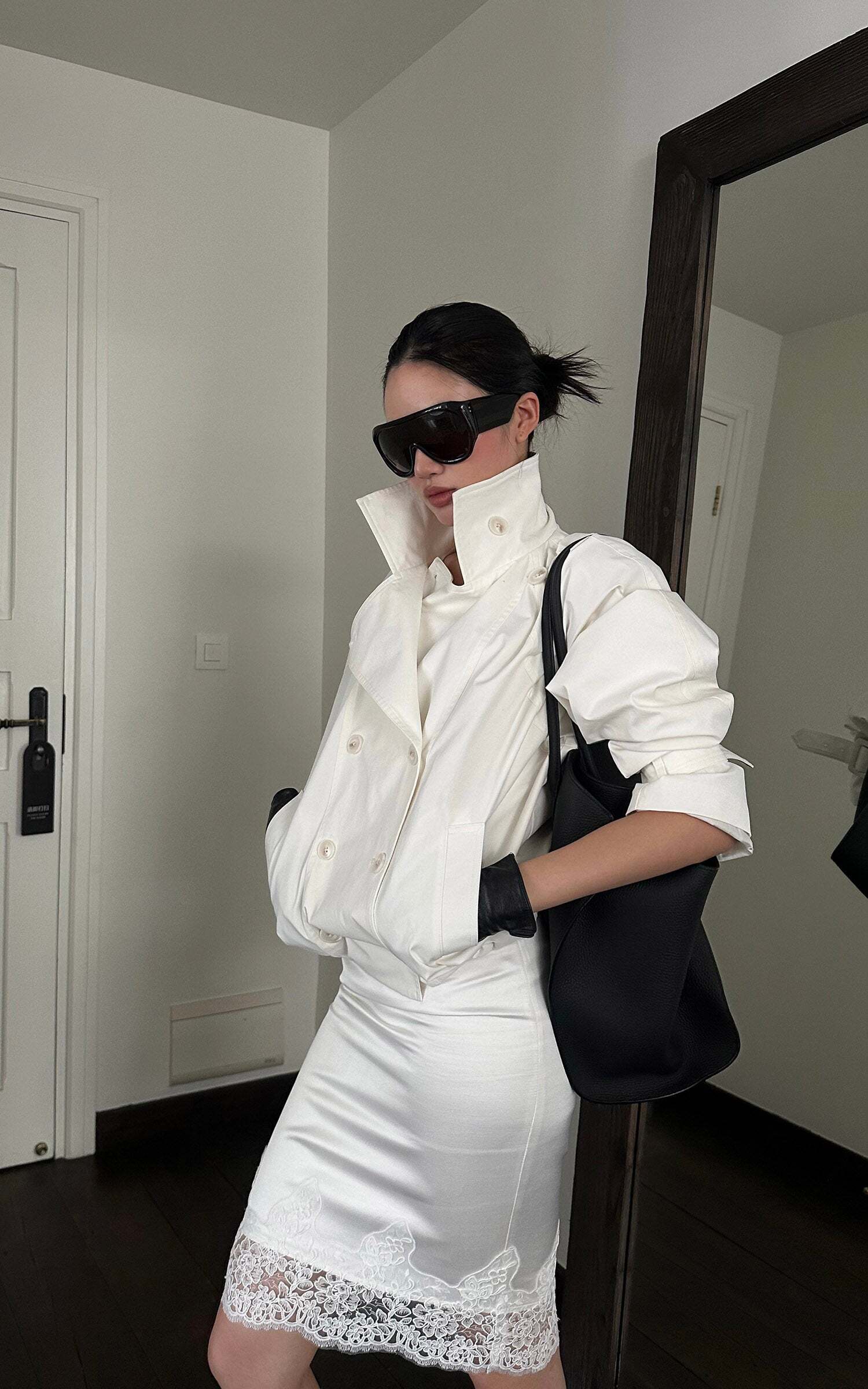 ROVENTE Lace Trim Satin Skirt Slim Midi ROVENTE Lace Trim Satin Skirt Slim Midi