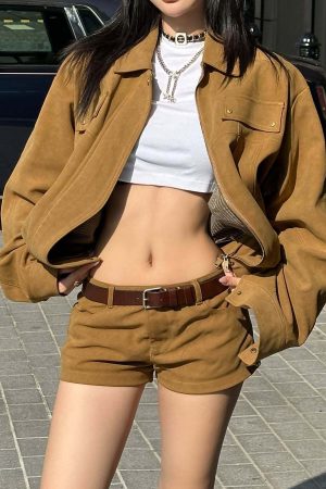 ROVENTE Micro Ribbed Cropped Tee