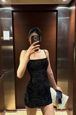 ROVENTE Midnight Glimmer Sequin Dress