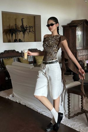 ROVENTE Minimalist White Tailored Bermudas