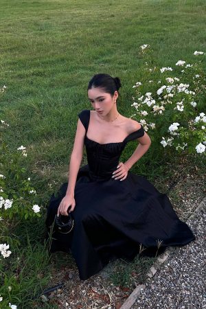 ROVENTE Off-Shoulder Satin Corset Midi Dress with Flared Skirt