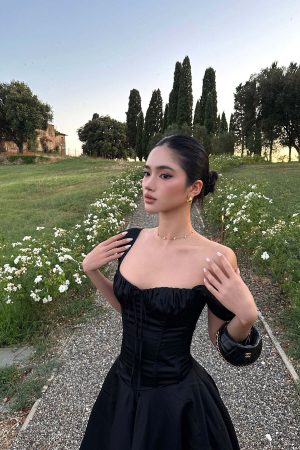 ROVENTE Off-Shoulder Satin Corset Midi Dress with Flared Skirt