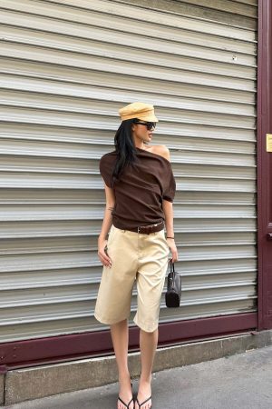 ROVENTE One-Shoulder Draped Fitted Tee