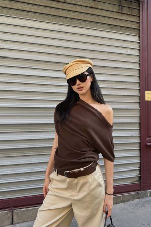 ROVENTE One-Shoulder Draped Fitted Tee