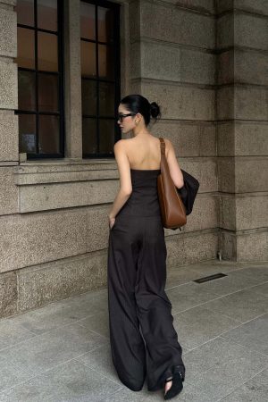 ROVENTE Pinstripe Wide-Leg Trousers with Pleated Front and Tailored Waist