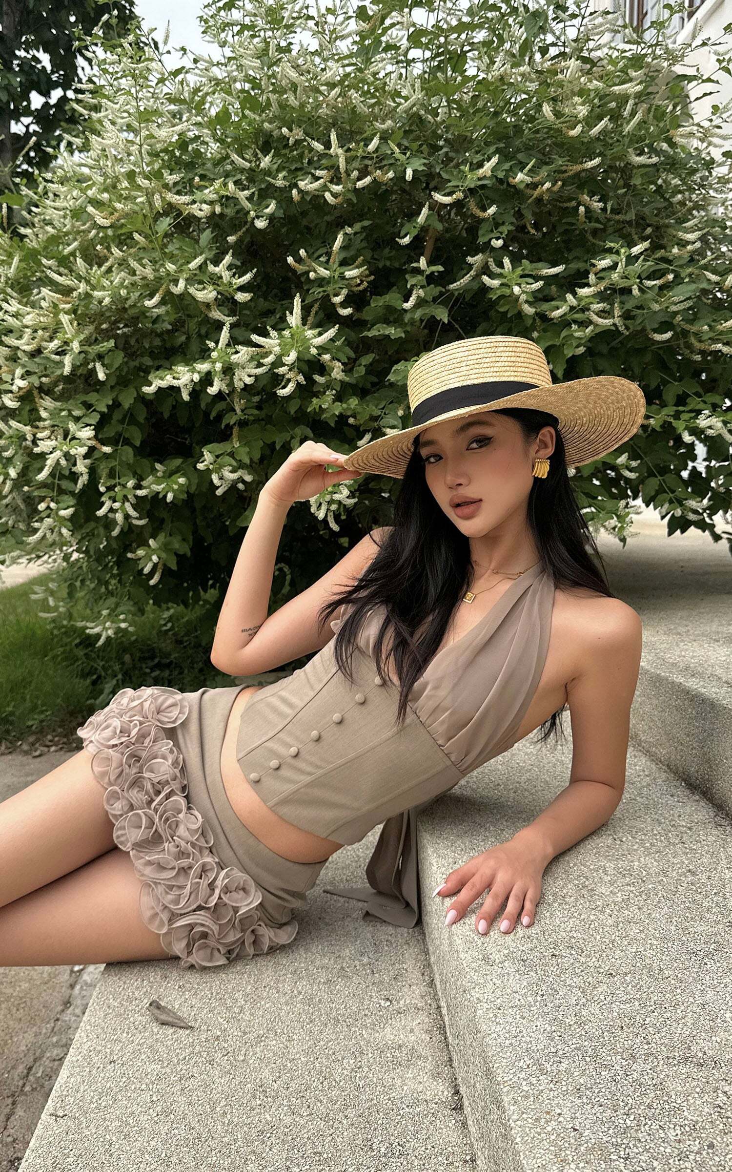 ROVENTE Rosette Trim Mini Skirt Set with Halter Corset Top ROVENTE Rosette Trim Mini Skirt Set with Halter Corset Top