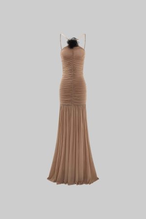 ROVENTE Ruched Mesh Maxi Dress with Detachable Floral Brooch and Flowing Hem