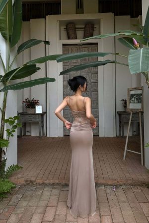 ROVENTE Sculpted Lace-Panel Maxi Dress