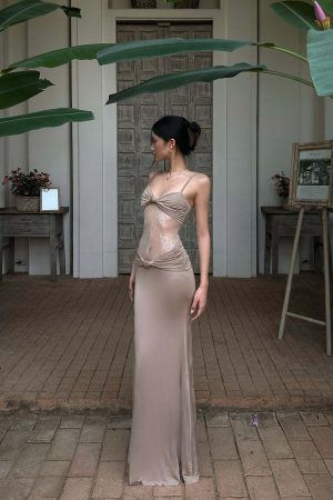 ROVENTE Sculpted Lace-Panel Maxi Dress