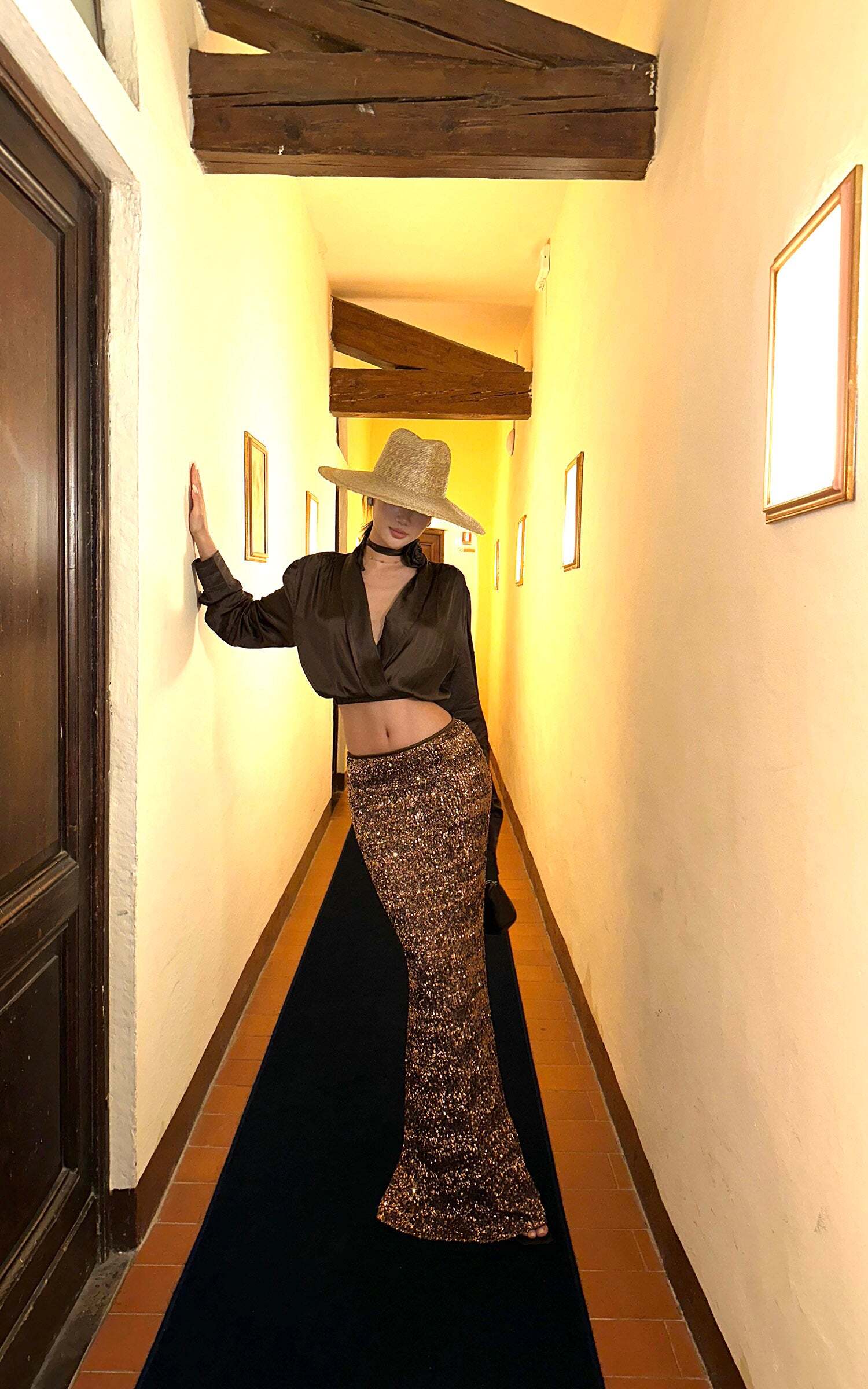 ROVENTE Sequin Mermaid Maxi Skirt with High Waist and Body-Hugging Silhouette ROVENTE Sequin Mermaid Maxi Skirt with High Waist and Body-Hugging Silhouette