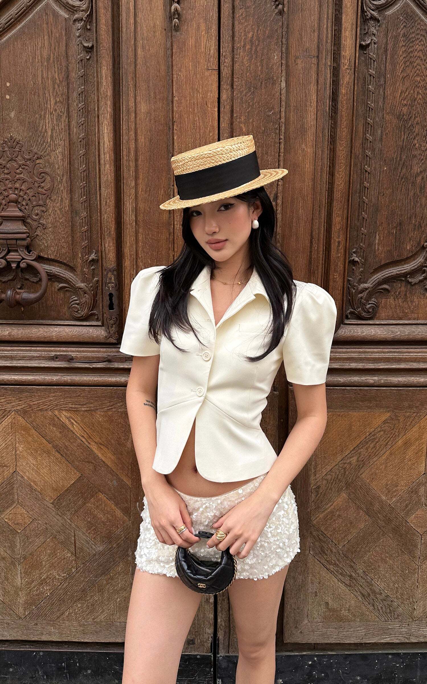 ROVENTE Tailored Puff Sleeve Shirt with Curved Hem and Fitted Waist ROVENTE Tailored Puff Sleeve Shirt with Curved Hem and Fitted Waist