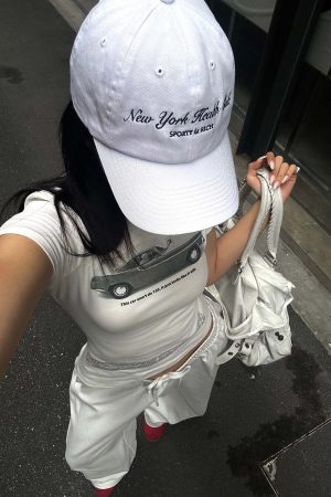 ROVENTE Vintage Car Graphic Baby Tee with Fitted Silhouette and Printed Text