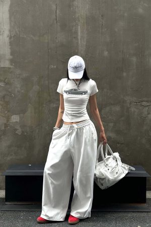 ROVENTE Vintage Car Graphic Baby Tee with Fitted Silhouette and Printed Text