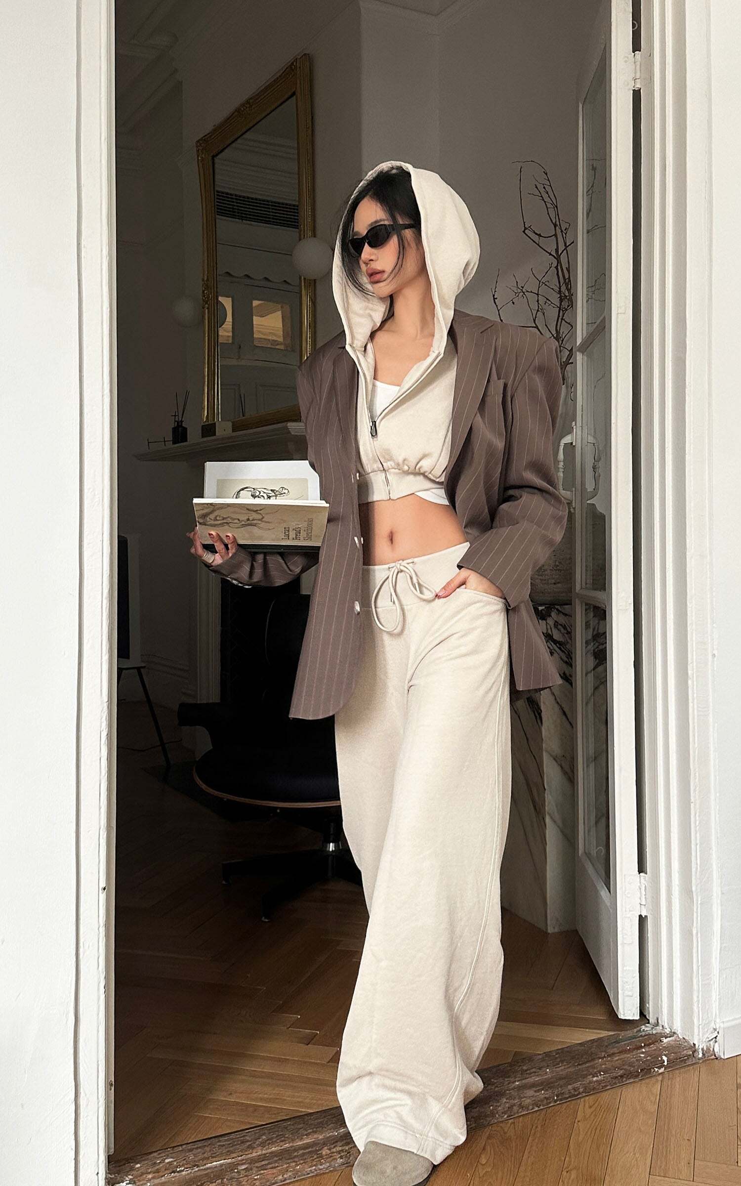 ROVENTE Wide-Leg Drawstring Sweatpants ROVENTE Wide-Leg Drawstring Sweatpants