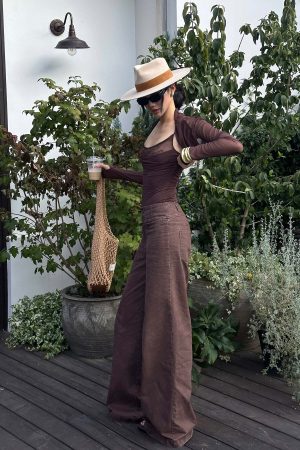 ROVENTE Wide Leg High Waist Pants – Relaxed Silhouette with Double Button Detail