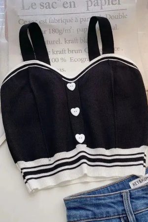 Soft Girl Heart Buttoned Knitted Crop Top