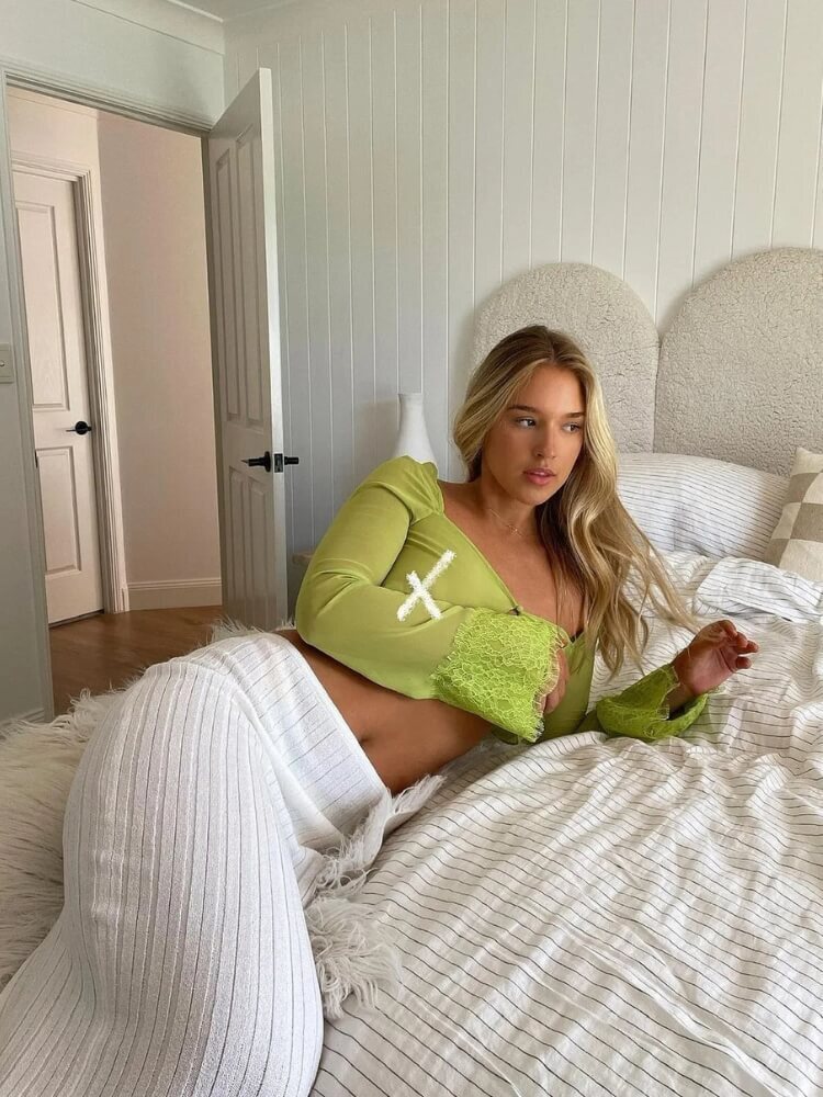 Soft Girl Ribbed Midi Skirt Soft Girl Ribbed Midi Skirt