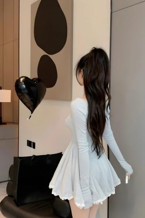 Soft Girl Sweetheart Neckline Mini Dress