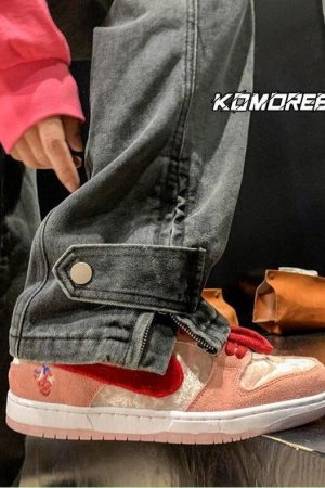 Straight Leg Baggy Jeans