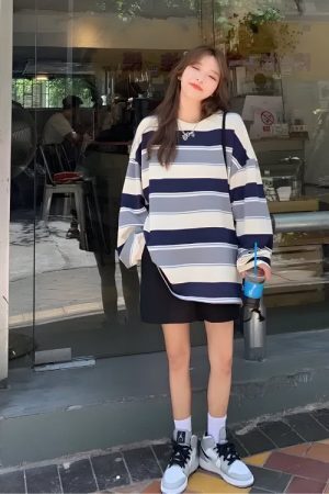 Vintage Casual Striped Sweatshirt