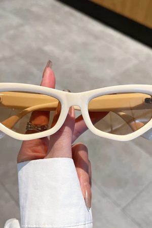 Vintage Cat Eye Sunglasses
