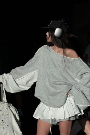 WARDEN EDGE Asymmetric Cut Raw Edge Sweatshirt