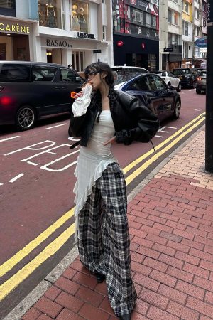 WARDEN EDGE Asymmetric Ruffle Dress