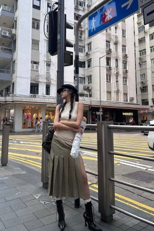 WARDEN EDGE Asymmetrical vest with skirt & pleated skirt set