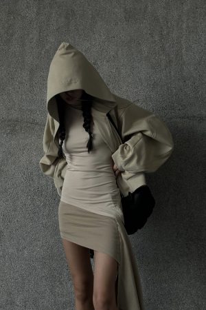 WARDEN EDGE Asymmetrical vest with skirt & pleated skirt set