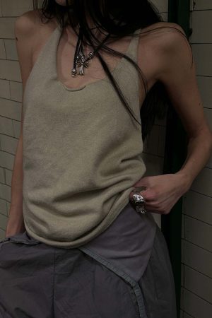 WARDEN EDGE Backless Knit Tank Top