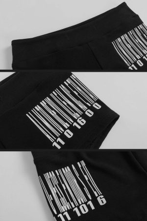 WARDEN EDGE Barcode Print Hot Shorts