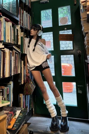 WARDEN EDGE Barcode Print Hot Shorts