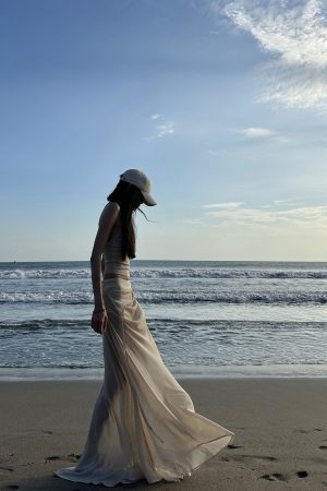 WARDEN EDGE Beige Ribbed Buckle Tank Top