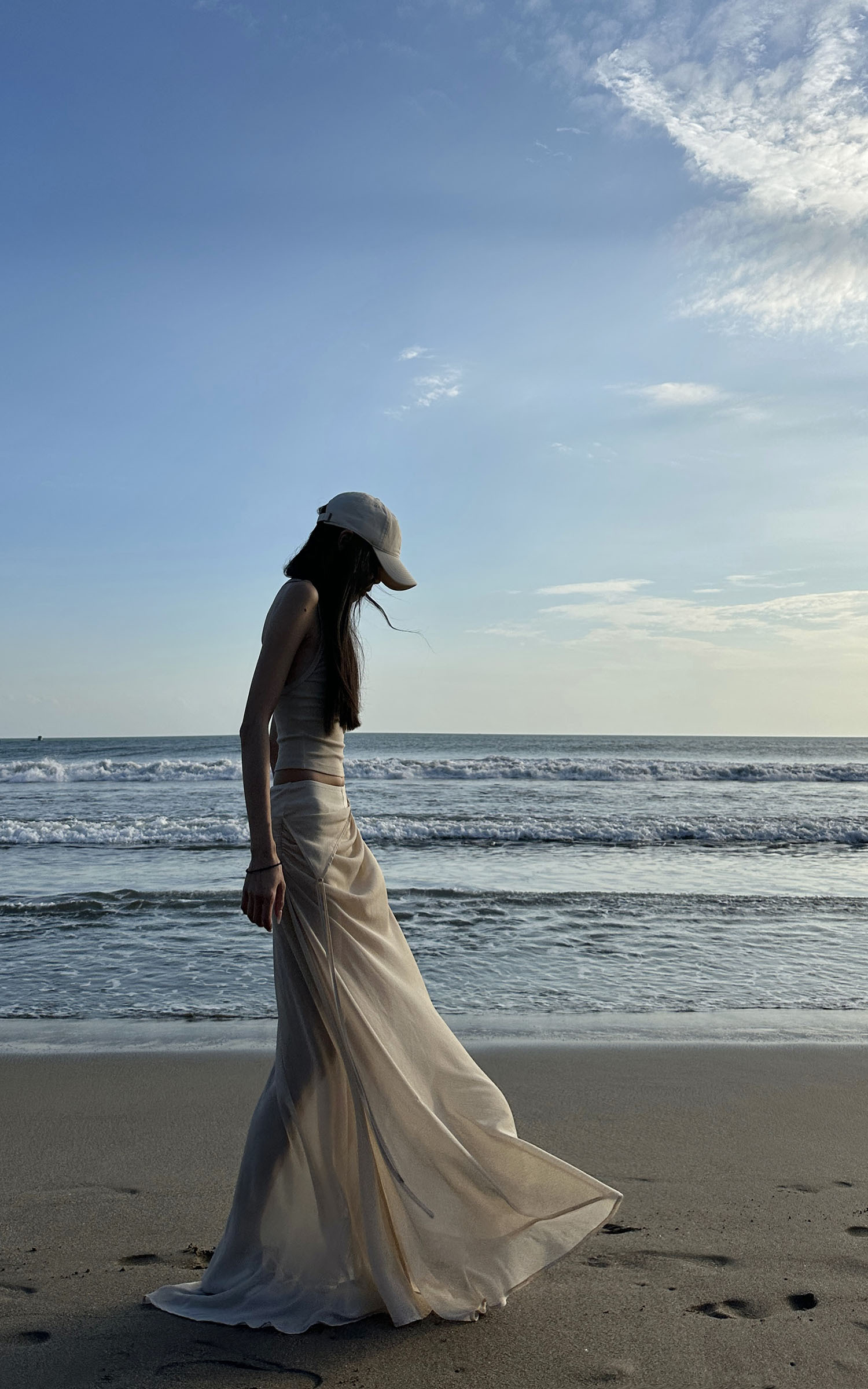 WARDEN EDGE Beige Ribbed Buckle Tank Top WARDEN EDGE Beige Ribbed Buckle Tank Top