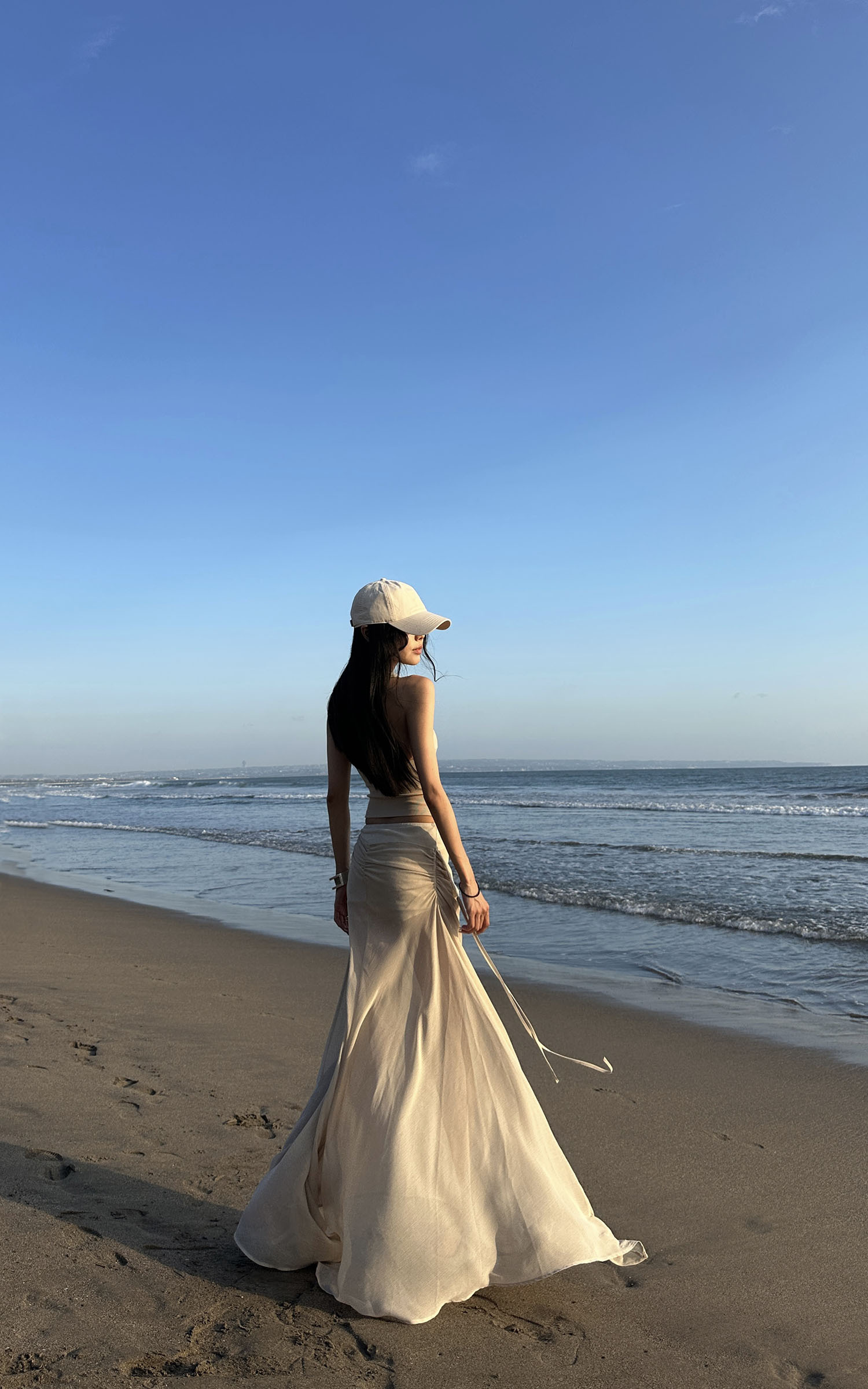 WARDEN EDGE Beige Ribbed Buckle Tank Top WARDEN EDGE Beige Ribbed Buckle Tank Top