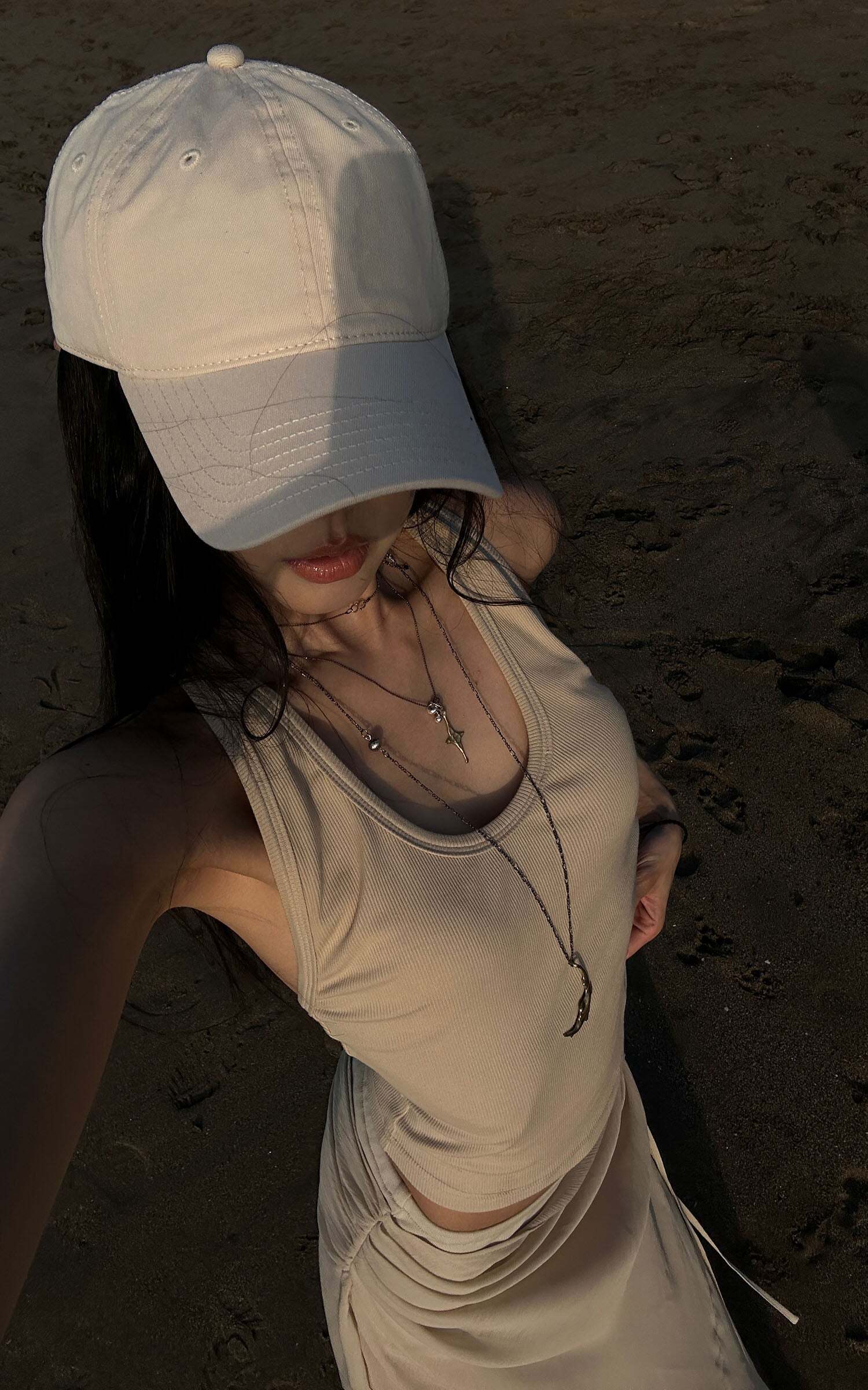 WARDEN EDGE Beige Ribbed Buckle Tank Top WARDEN EDGE Beige Ribbed Buckle Tank Top