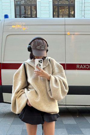 WARDEN EDGE Black Flower Bud Mini Skirt