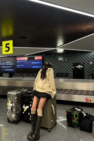 WARDEN EDGE Black Flower Bud Mini Skirt