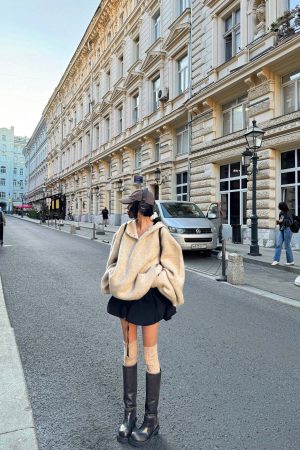 WARDEN EDGE Black Flower Bud Mini Skirt