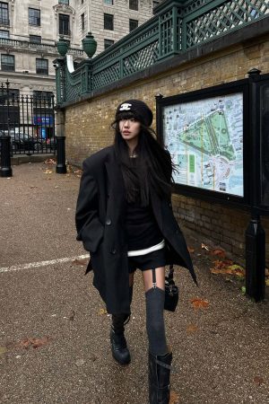 WARDEN EDGE Black High-Waist Utility Shorts