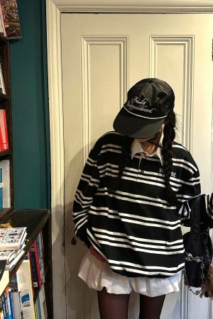 WARDEN EDGE Black Striped Polo Knit T-Shirt