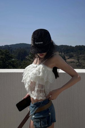 WARDEN EDGE Collar-Waist Deconstructed Denim Shorts